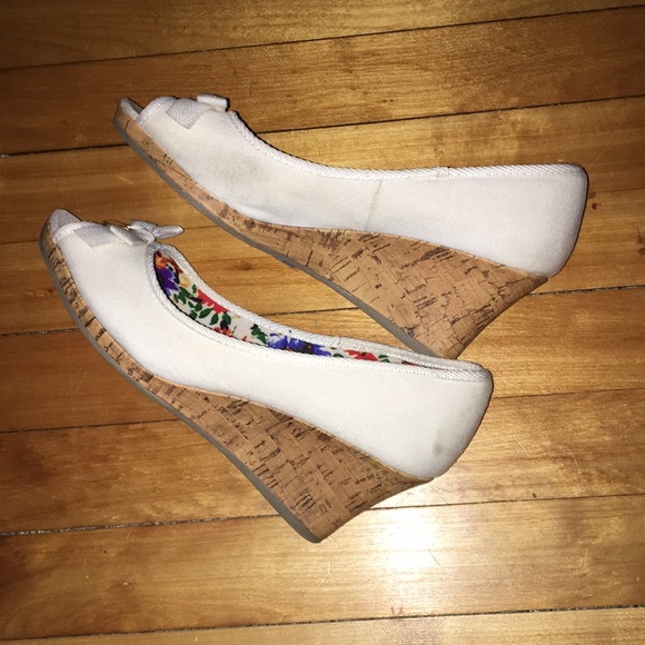 dexflex comfort wedge heels